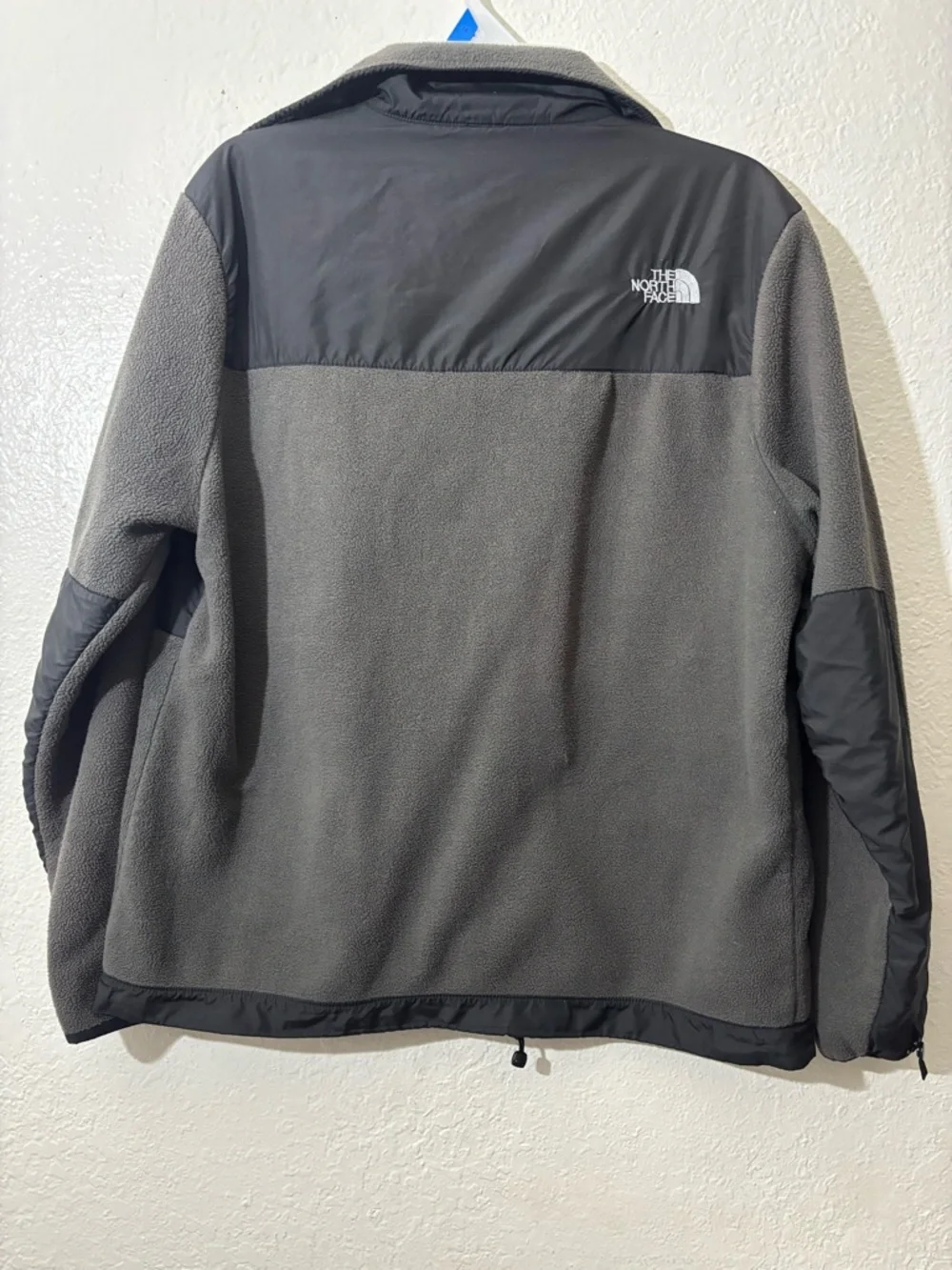 The North Face Men's Gray and Black Hybrid Fleece Puffer Jacket